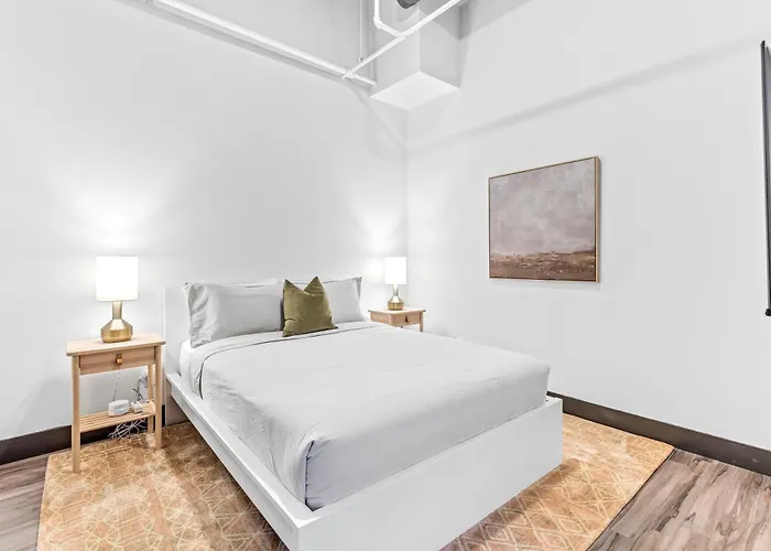 Brick & Bed Riverfront Lofts, Pc 202