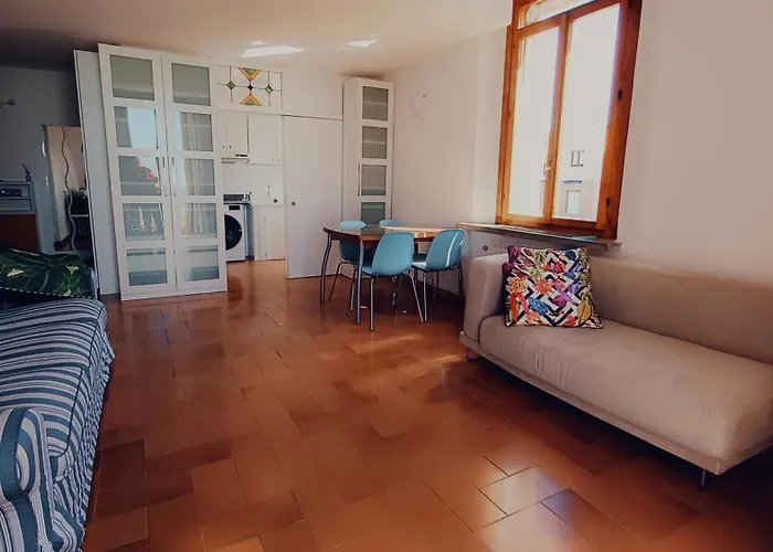 Seafront Loft In Liberty Villa