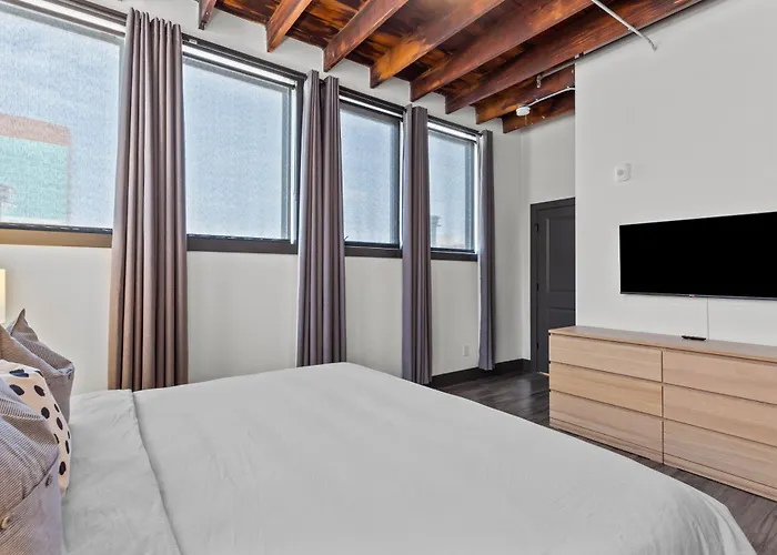 Brick & Bed Riverfront Lofts, Pc 204