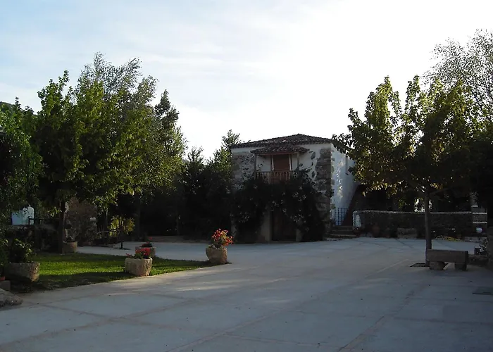 Hotel cerca del colegio: La Casería