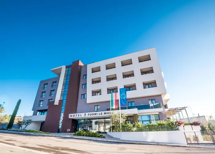 Hotel 4 stelle: Fuori le Mura