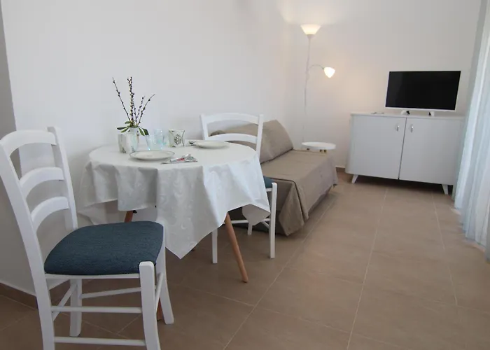 Family Apartments House Damir