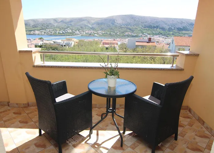 Family Apartments House Damir