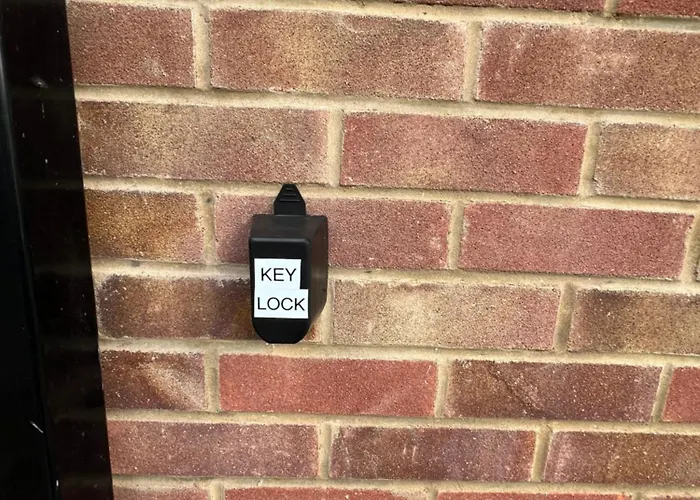 Private Apartment In Windsor