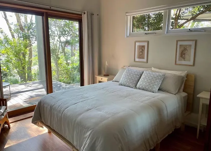 Tranquil 2 bedroom Garden Apart