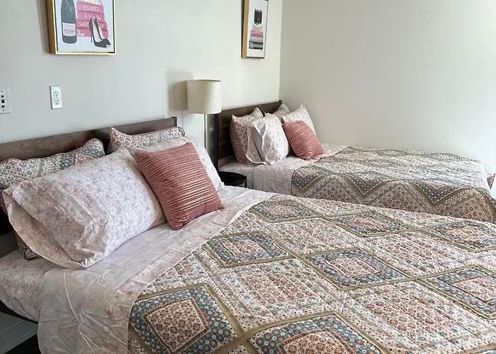 Incredible Hollywood Loft Free Parking