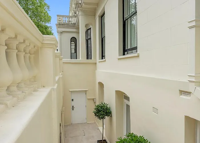 Cleveland Residences Paddington