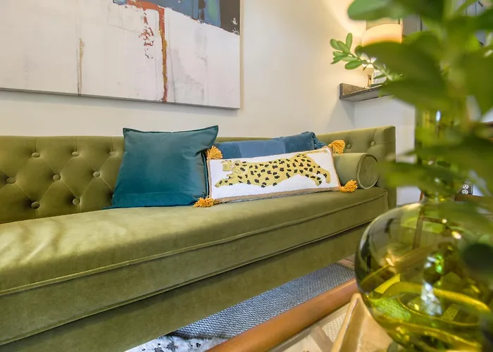 The Magnolia Retreat In Historic Savannah 1Br