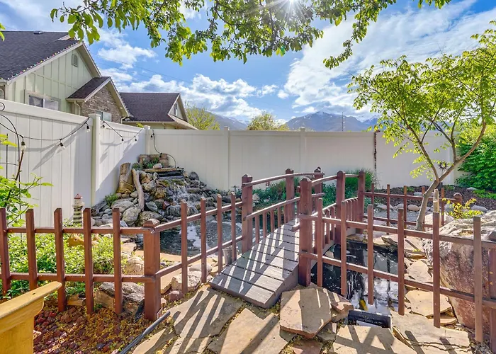 Cozy Kaysville Vacation Rental W/ Mountain Views!