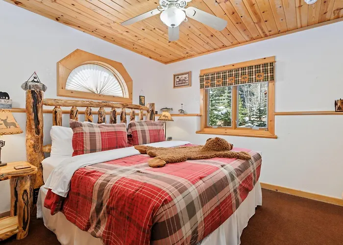 Bugle Pointe B18 By Estes Park Condos