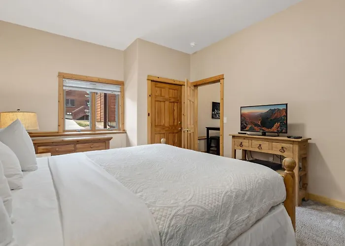 Bugle Pointe A13 By Estes Park Condos