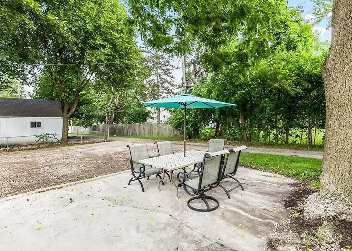 Peaceful Studio Flat Near Downtown Mount Clemens