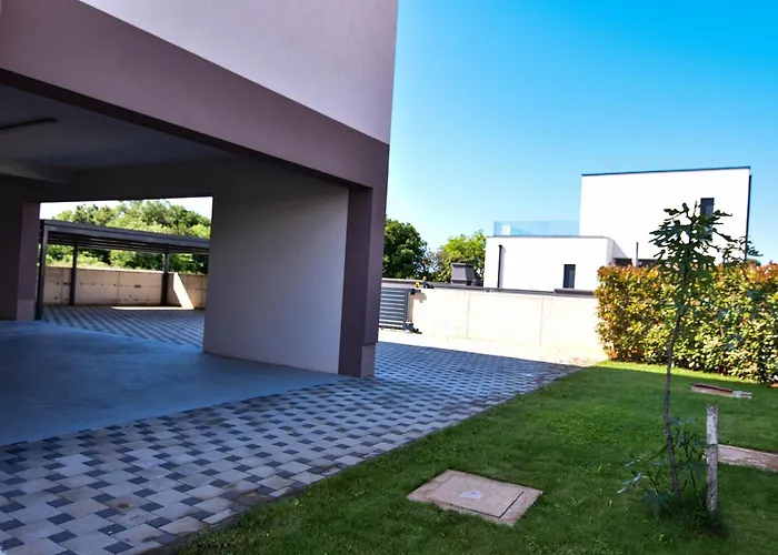 Luxury Apartment Grotta With Sea View And Swimming Pool