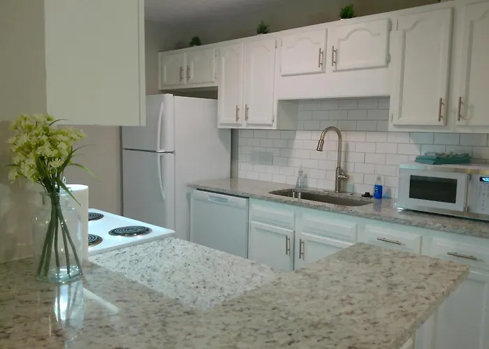 Studio 415 Spring Lake - Fayetteville Near Fort Bragg - Ground Level, Your Cozy Hideaway - Perfect For Short Or Long-Term Stays