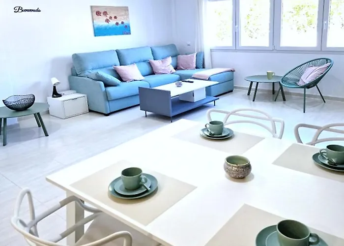 Citadel Oliva 4P Roses, Beach & Centre, Private Parking, Terrace