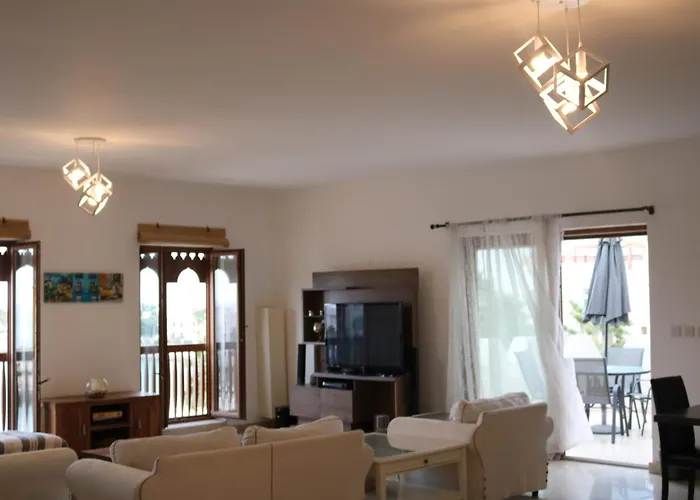 Jabal Sifah Tha Marina View Apartment