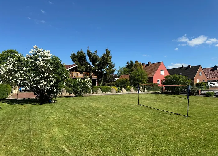 Apartment Mit Garten Und Pool In Ostseenaehe