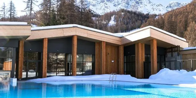 Vars, Appart Spacieux Renove 4 Couchages Dans Chalet