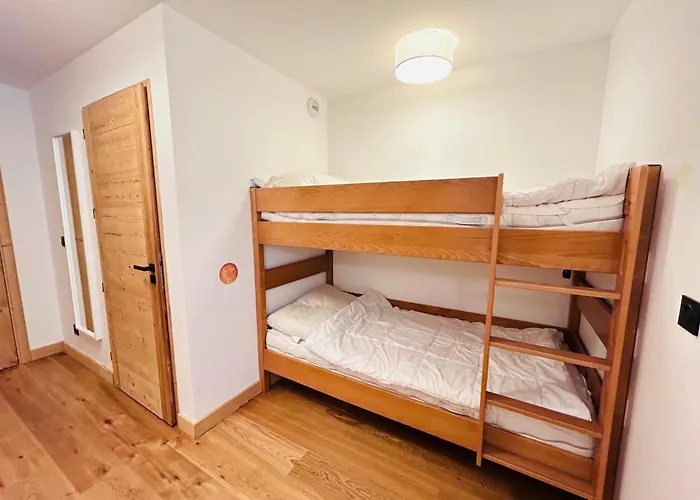 Cairn Harmony - B103