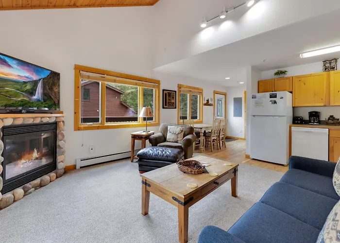Bugle Pointe B23 By Estes Park Condos