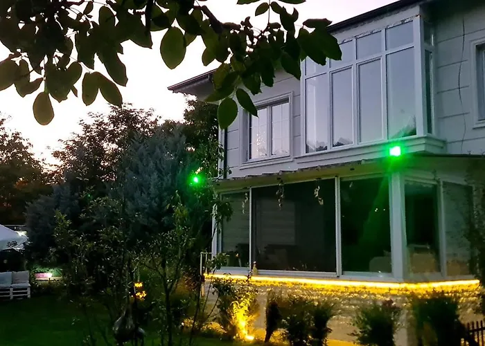 Ebruli Cennet Bahcesi