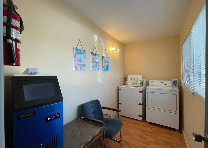 Motel: Diplomat Motel