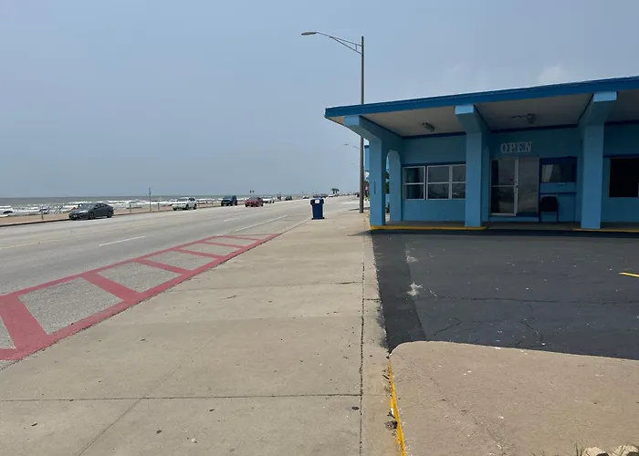 Econo Galveston Seawall