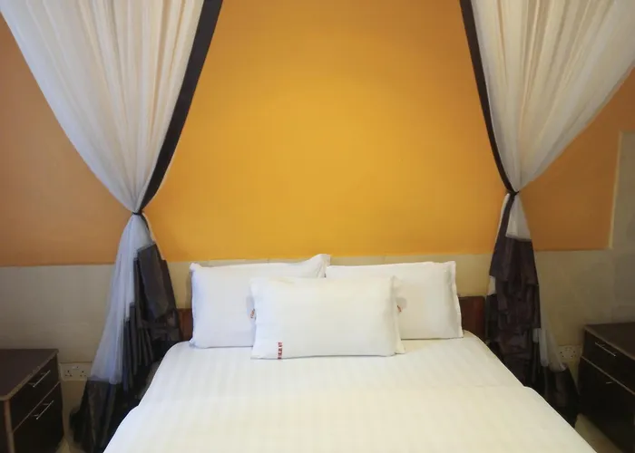Fourth Parklands Hotel