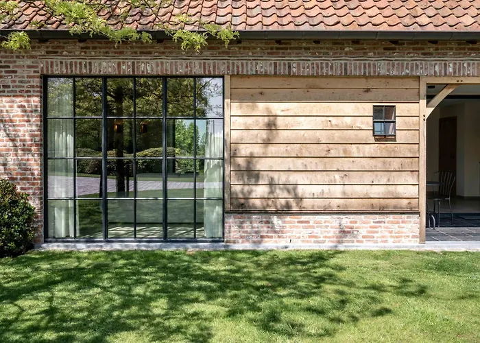 Hoeve Den Akker: Luxe Vakantiewoningen met Alpaca's nabij Brugge
