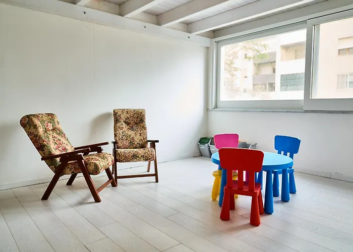 Casa Rosita - Large Family Flat, 3 Bedrooms, Covered Veranda, Central Carbonia