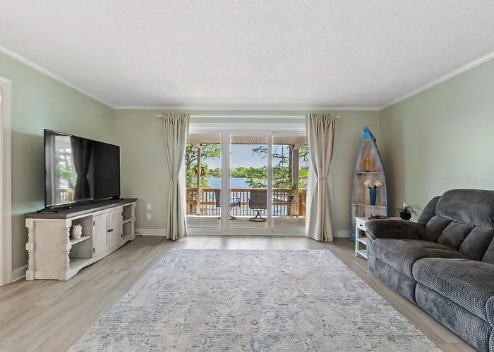 Water Front Condo With Boat Slip: The Dock House