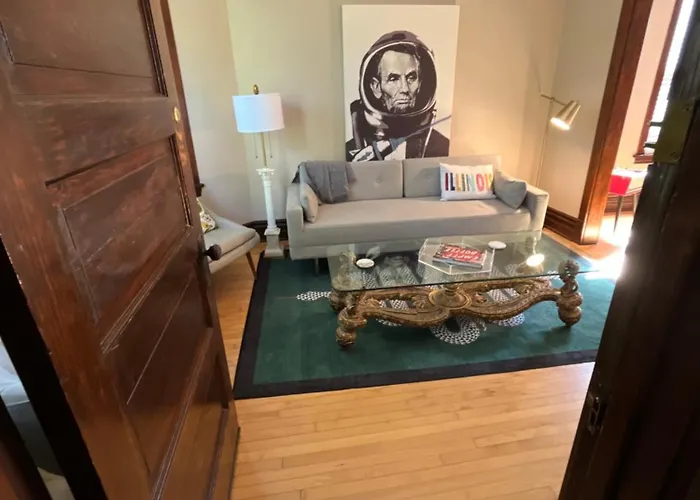 Irving Park Updated Vintage Top Unit 2-Flat