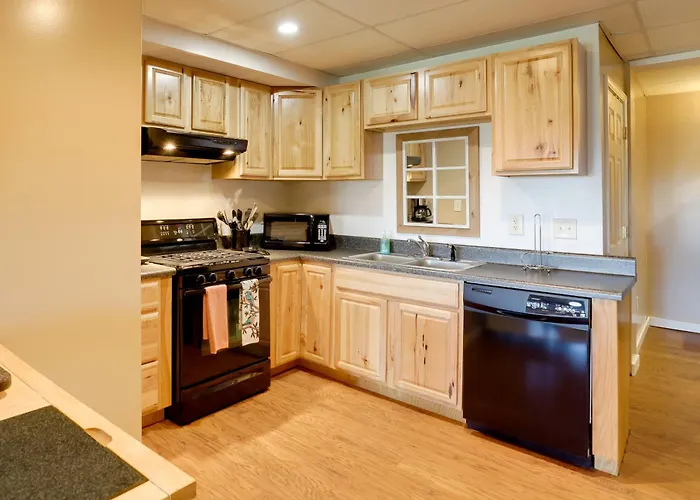Cozy Leicester Studio, 11 Mi To Downtown Asheville