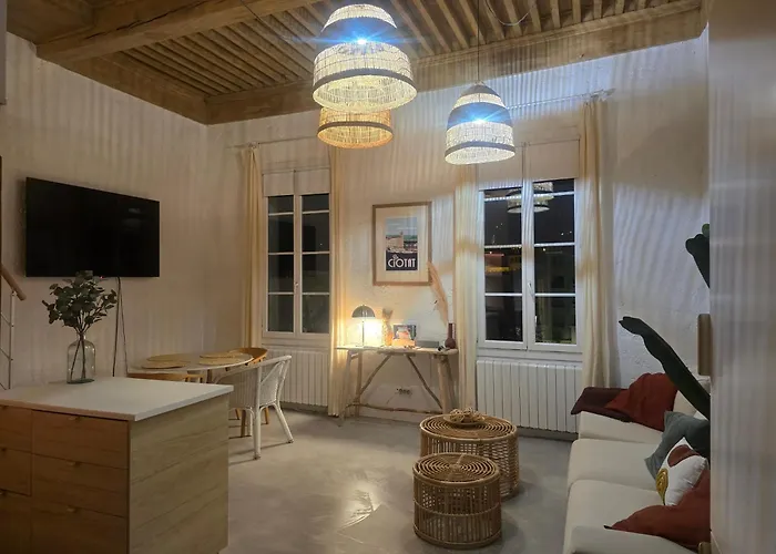 Canut - Bel Appart 50M2, Clim, Parking, 150M Du Vieux Port