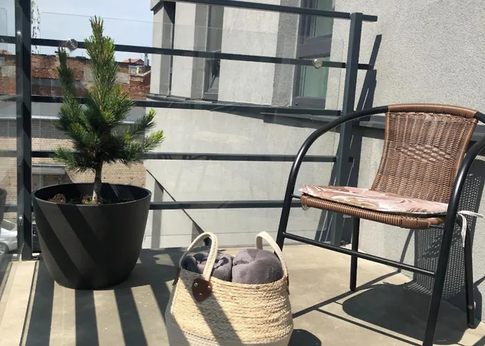 Luxurious Apartment In The Heart Of Old Town With Parking