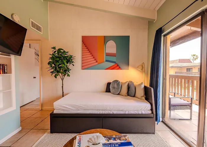 Kingfishers Retreat Serene 1Br Escape With Balcony 207