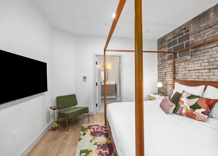 Centrally Located Private King Suite