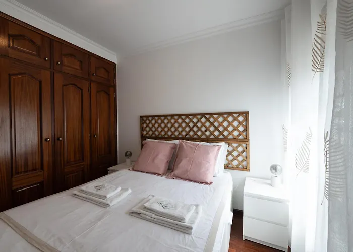 Lovely House, Paredes Alenquer