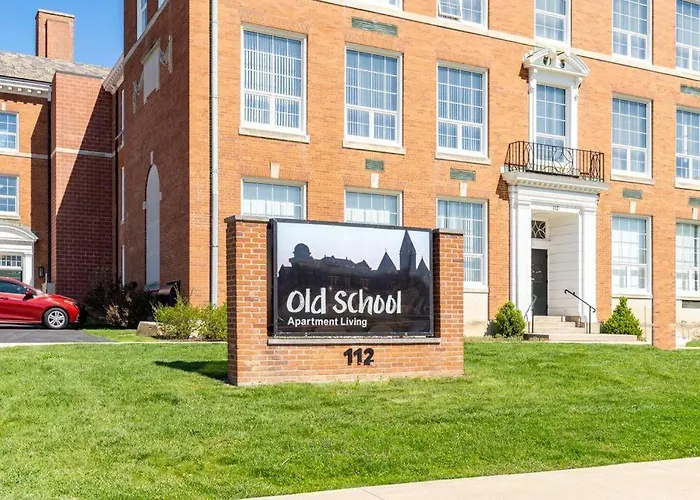 Unique And Charming Downtown Apt