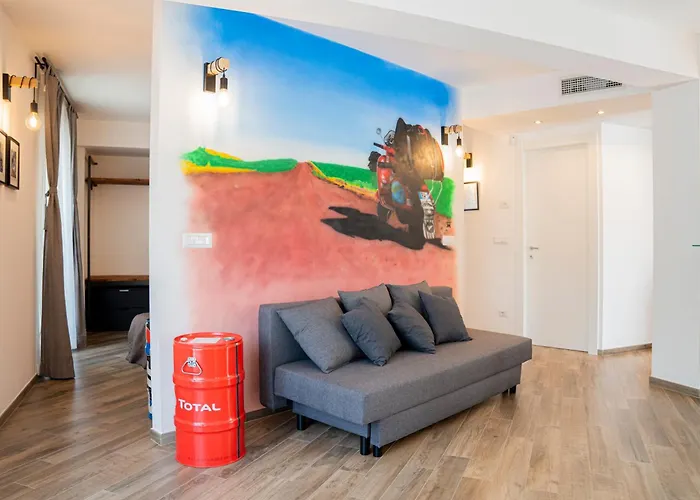 Vespa Apartments