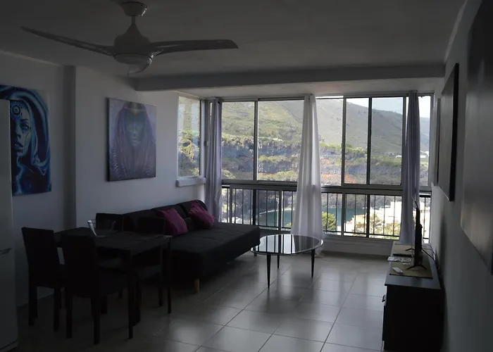 Apartment Mit Schoener Aussicht