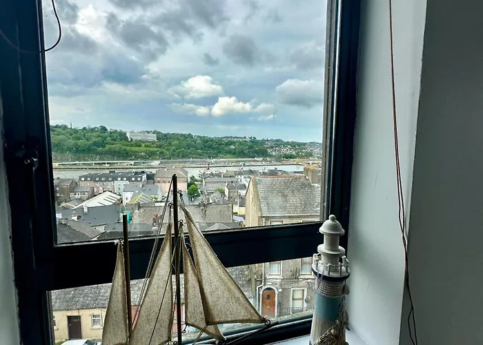 Skyline Vista Apartment