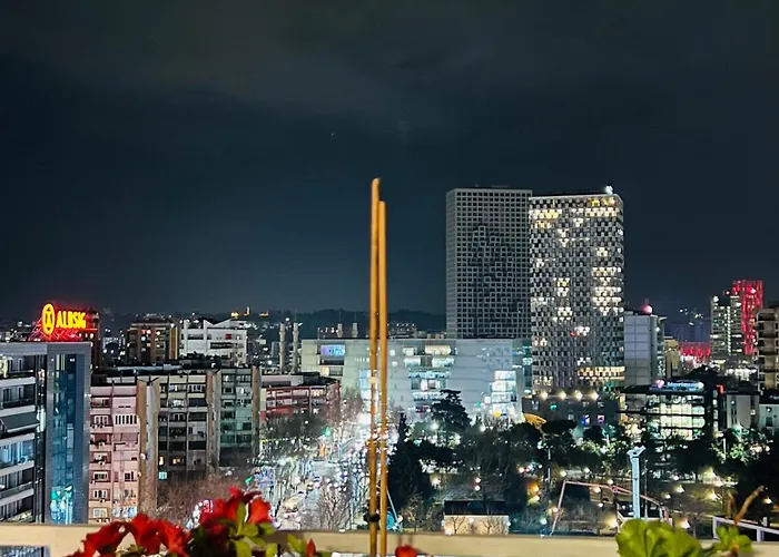 Tirana Gallery Apartment - City Center View