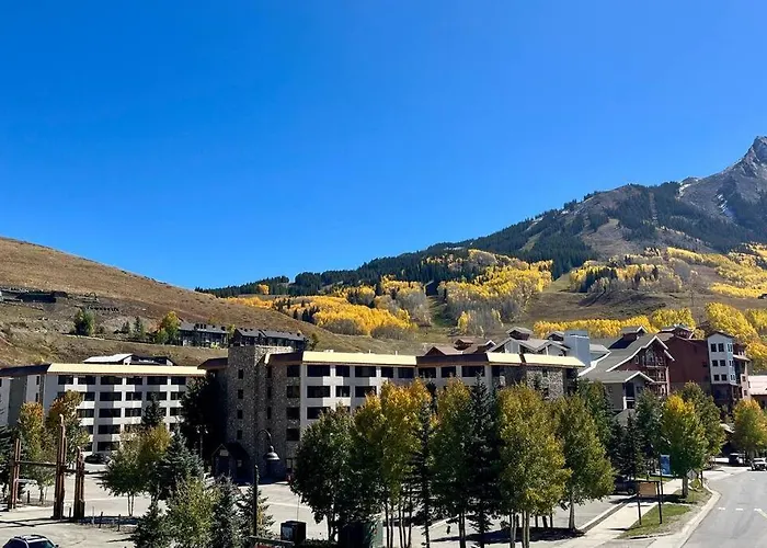 Mt Cb Mountain Side With King Bed, Hot Tub, Pool & Kitchen!