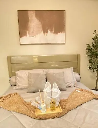 Apartemen Bale Hinggil Vvip Studio