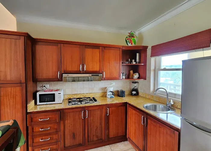 Ocean Dream Top Floor Studio With Balcony