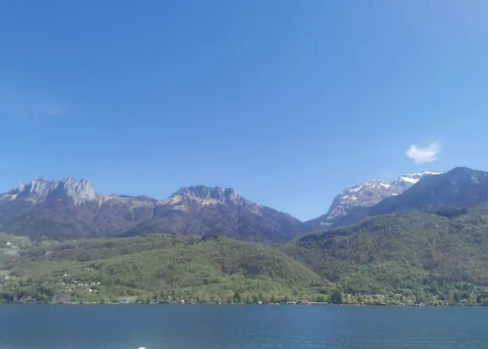 Charmant Appartement A 1 Minute Du Lac