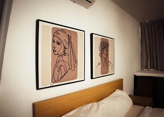 Residenciales H1 & H2 - Breakfast & Room Service - Airport Close