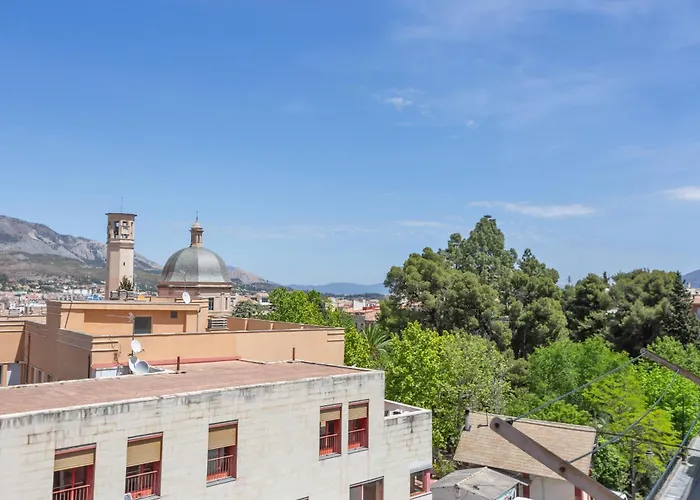 Vintage & Modern Old Town Alcoy