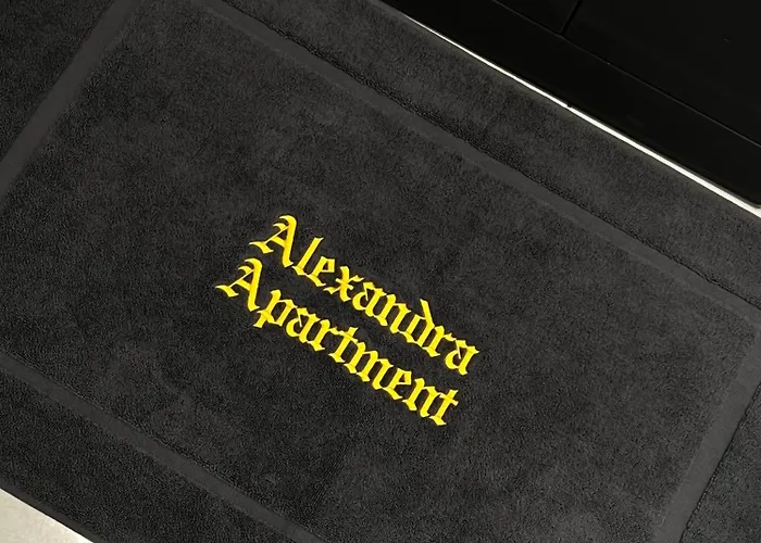 Alexandra Apartment -Secured Parking -2 Bedrooms